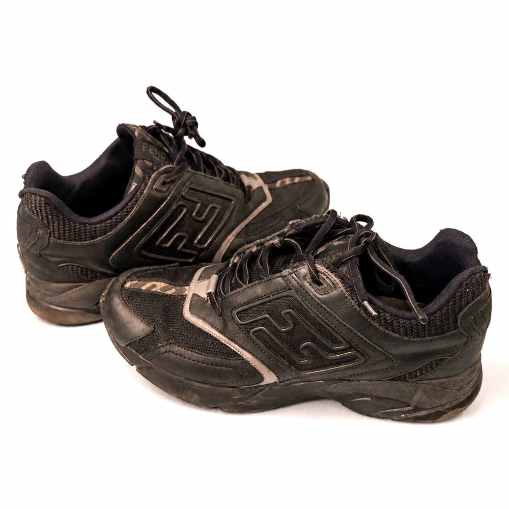 FENDI Faster Trainer Men's Black Low Top Nubuck Lace-Up Sneakers 7E1555